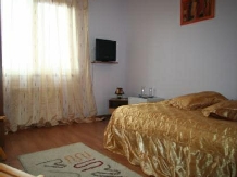 Pensiunea Nora Turism - accommodation in  Ceahlau Bicaz (04)