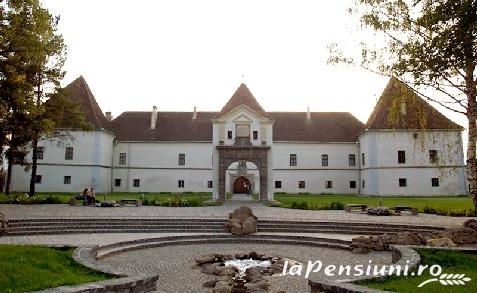 Pensiunea Vardomb - alloggio in Harghita Covasna (Attività e i dintorni) Pensiunea Vardomb - alloggio in Harghita Covasna (Attività e i dintorni)