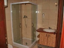 Pensiunea 7 flori - accommodation in  Harghita Covasna, Lacu Rosu (10)