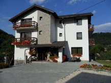 Pensiunea Curtea Braneana - accommodation in  Rucar - Bran, Moeciu, Bran (02)