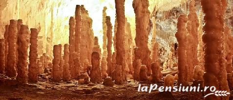 Pensiunea Cipri - cazare Baile Felix (Activitati si imprejurimi) Pensiunea Cipri - cazare Baile Felix (Activitati si imprejurimi)