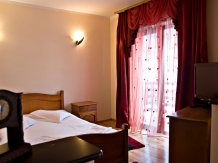 Pensiunea Fagilor - accommodation in  Bucovina (05)