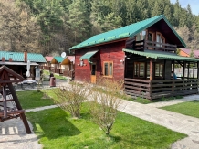 Complex Turistic 3 tauri - accommodation in  Muscelului Country (02)