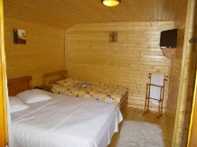 Complex Turistic 3 tauri - accommodation in  Muscelului Country (04)