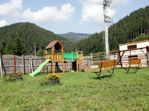 Complex Turistic 3 tauri - accommodation in  Muscelului Country (13)