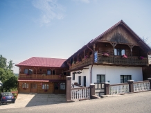 Pensiunea Bontos - accommodation in  Maramures Country (01)