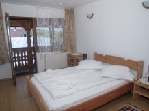 Pensiunea Bontos - accommodation in  Maramures Country (27)