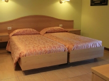 Pensiunea Lory - accommodation in  Ceahlau Bicaz (14)