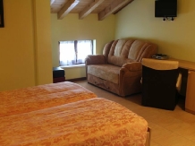 Pensiunea Lory - accommodation in  Ceahlau Bicaz (15)