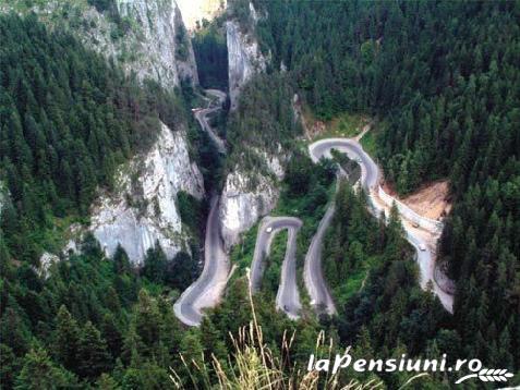 Pensiunea Fortuna - cazare Ceahlau Bicaz (Activitati si imprejurimi) Pensiunea Fortuna - cazare Ceahlau Bicaz (Activitati si imprejurimi)