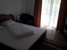 Casa Lacului - accommodation in  Olt Valley, Voineasa (18)