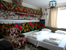 Pensiunea in deal la Ancuta - accommodation in  Maramures Country (21)
