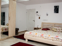 Pensiunea El Plazza - accommodation in  Cernei Valley, Herculane (14)