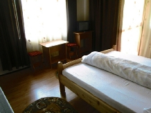 Pensiunea Lavinia - accommodation in  Muntenia (05)
