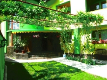 Pensiunea Lavinia - accommodation in  Muntenia (11)