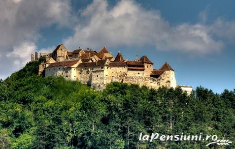 Pensiunea Waldburg - cazare Rucar - Bran, Rasnov (Activitati si imprejurimi)