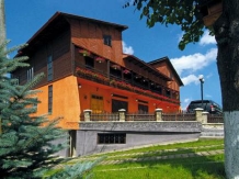 Casa Lucia - cazare Gura Humorului, Bucovina (02)