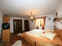 Casa Rustik - accommodation in  North Oltenia (42)