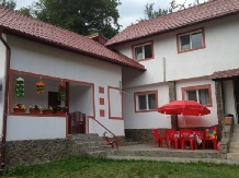 Casa de vacanta LaLa Ville - alloggio in  Valea Oltului, Voineasa (01)