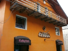 Pensiunea Cerbul - cazare Tara Hategului (01)