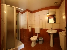 Vila Gal - accommodation in  Harghita Covasna, Lacu Rosu (12)