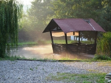 Casa dintre lacuri - cazare Nordul Olteniei (05)