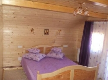 Cabanele FloriCrin - accommodation in  Apuseni Mountains, Belis (11)