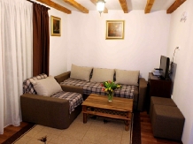 Cabana Gutin - accommodation in  Maramures Country (39)