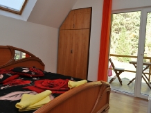 Pensiunea La Sishe - accommodation in  Vatra Dornei (03)