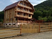 Casa Kartier - alloggio in  Valea Oltului (02)