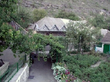 Casa de sub Stanca - accommodation in  Republica Moldova (03)