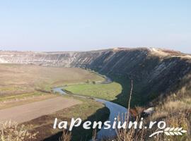 Casa de sub Stanca - cazare Republica Moldova (Activitati si imprejurimi)