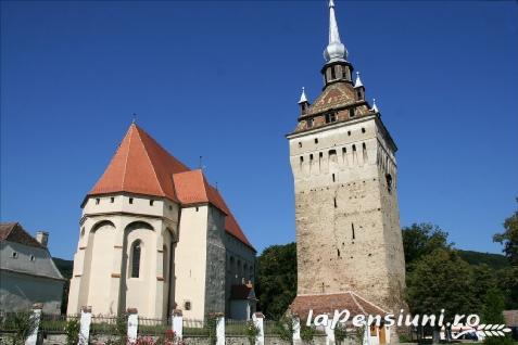 Hanul Cetatii - cazare Sighisoara (Activitati si imprejurimi) Hanul Cetatii - cazare Sighisoara (Activitati si imprejurimi)