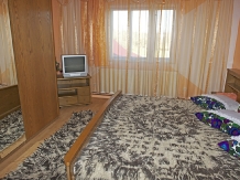 Pensiunea agroturistica La Vasile la Cazan - accommodation in  Maramures Country (07)