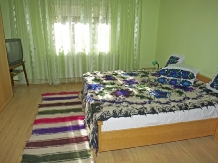 Pensiunea agroturistica La Vasile la Cazan - accommodation in  Maramures Country (11)