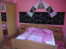 Pensiunea agroturistica La Vasile la Cazan - accommodation in  Maramures Country (15)