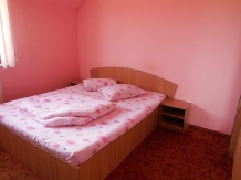 Pensiunea Floare de Colt - accommodation in  Transylvania (08)