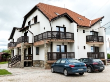 Pensiunea Bradul Inalt - accommodation in  Rucar - Bran, Moeciu, Bran (01)