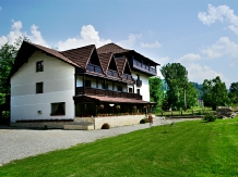 Hanul Simon - accommodation in  Rucar - Bran, Moeciu, Bran (04)