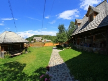 Pensiunea Veselia La Romani - accommodation in  Maramures Country (05)