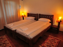 Pensiunea Meander - accommodation in  Transylvania (04)