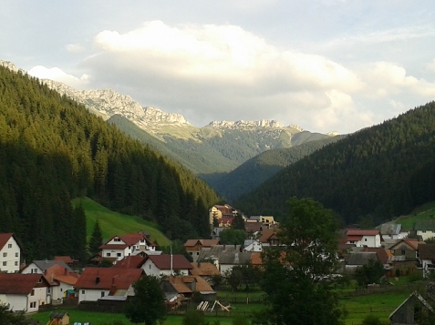 Pensiunea Poiana Soarelui - cazare Rucar - Bran, Moeciu (Activitati si imprejurimi)