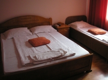 Pensiunea Colina - accommodation in  Transylvania (04)