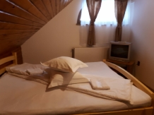 Casa Roua Florilor - accommodation in  Rucar - Bran, Piatra Craiului, Muscelului Country (38)