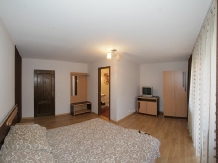Pensiunea Laura - accommodation in  Bucovina (08)