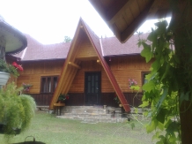 Pensiunea Poiana Marului - accommodation in  Bucovina (05)