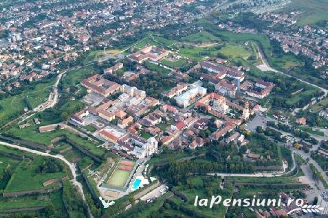 Pensiunea Ara - accommodation in Apuseni Mountains (Surrounding) Pensiunea Ara - accommodation in Apuseni Mountains (Surrounding)
