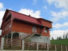 Cabana Ghetari - accommodation in  Apuseni Mountains, Motilor Country, Arieseni (02)