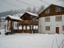 Casa de Vacanta LucianLape - accommodation in  Gura Humorului, Voronet, Bucovina (04)