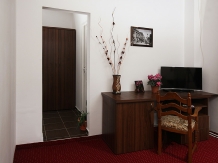 Vila Floare de Colt - cazare Valea Cernei, Herculane (06)